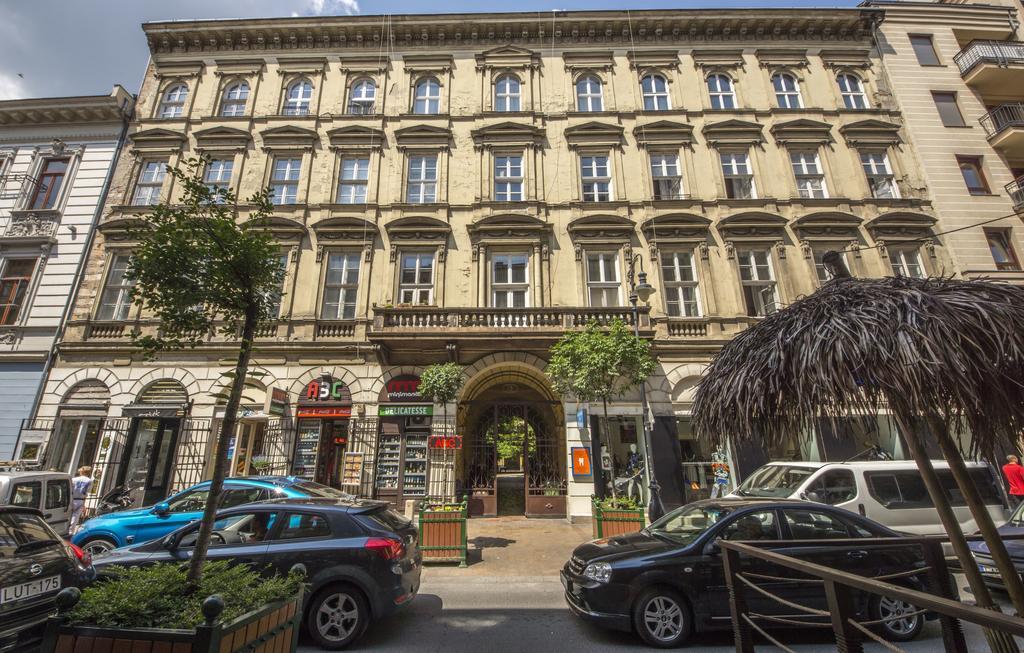 Stupendous Apartment Budapest Exterior photo